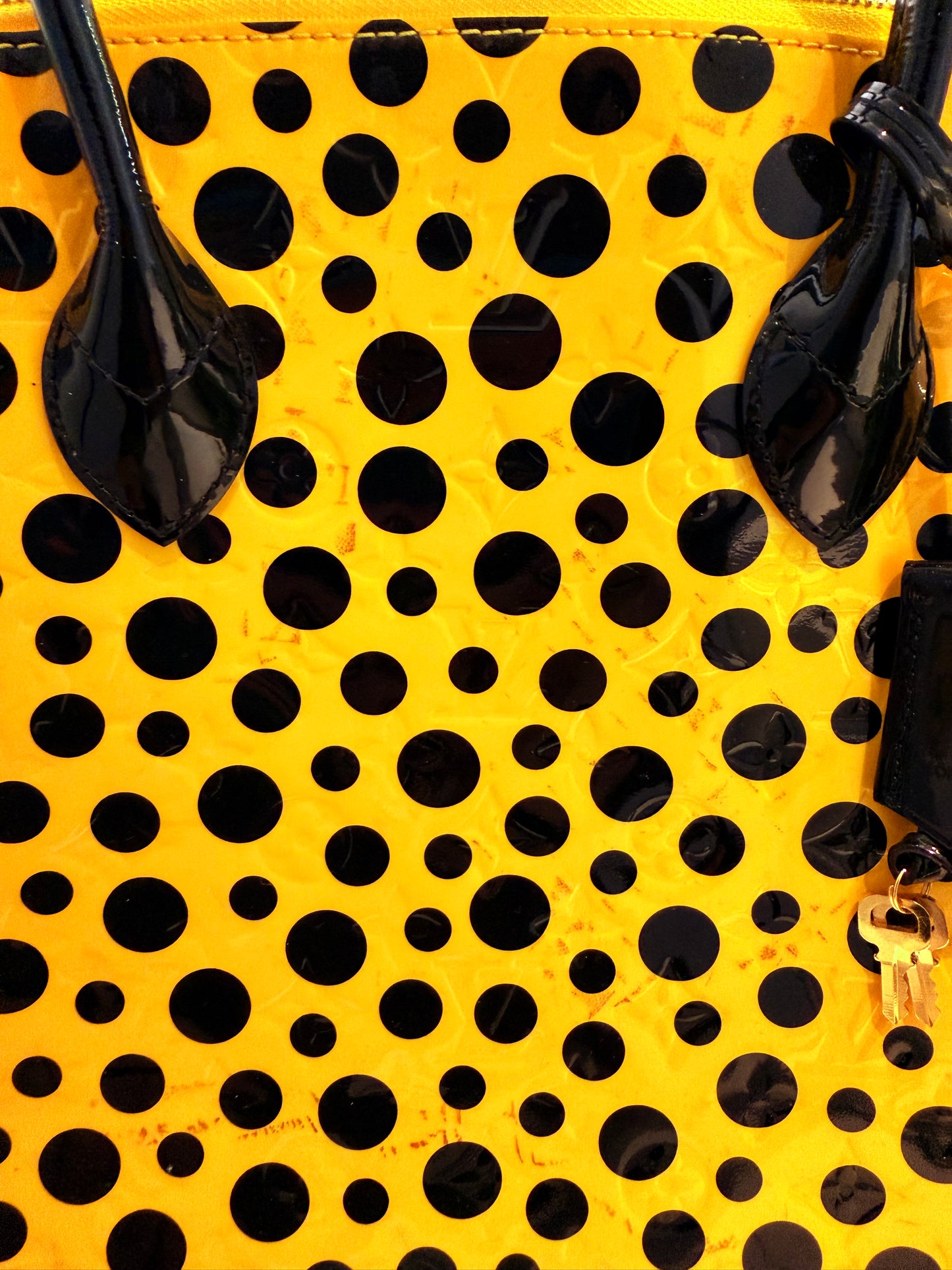 Louis Vuitton X Kusama Co-lab Poka Dot MM Alma