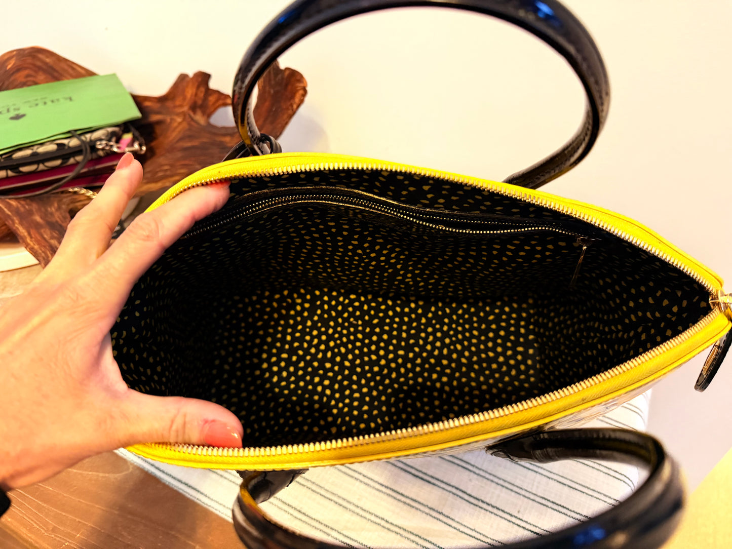 Louis Vuitton X Kusama Co-lab Poka Dot MM Alma