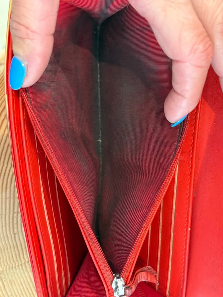 Channel Patent Wallet